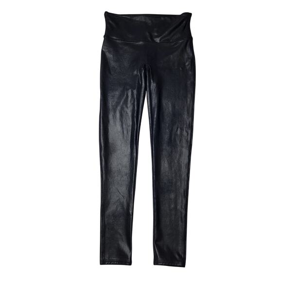 Spanx Faux Leather Leggings Black Shaping Smoothing Compression Medium Petite - Picture 1 of 9